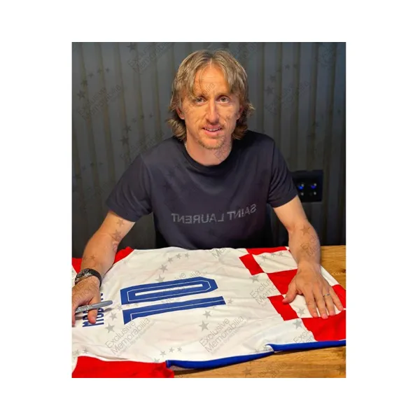 Three For Luka Modrić Hand-Signed Croatia 2020-21 Season Jersey EM Certificate Framed-7