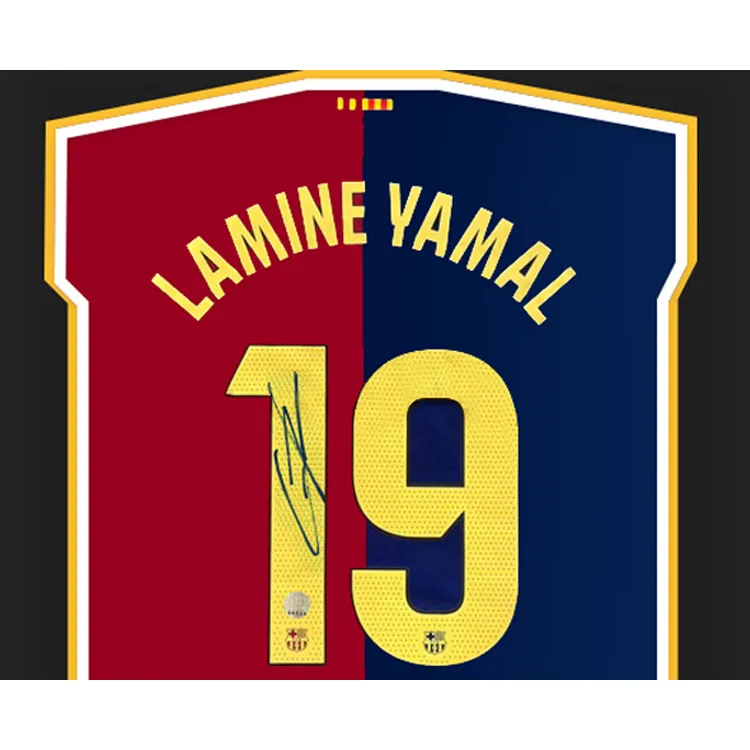 Three For FC Barcelona Jersey EM Certificate, Deluxe Mounting, Outer Frame Approx. 65x85cm Unisex-1