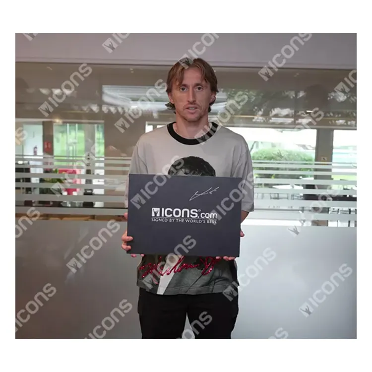 Three For Real Madrid Team Jersey Icons Certificate, Deluxe Mounting Unisex-4
