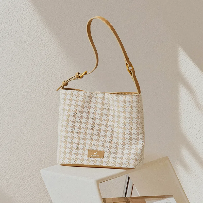 Miao Di Fabric Shoulder Bag Regular Women's Milk Tea Apricot-1