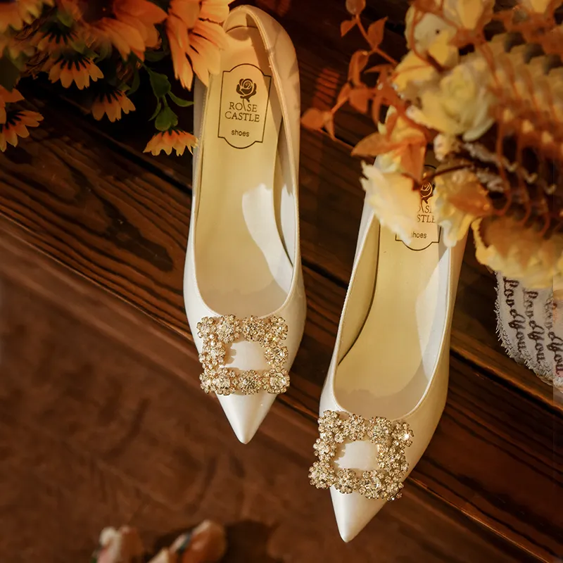ROSE CASTLE Slim Heel High Heels Women's White-4