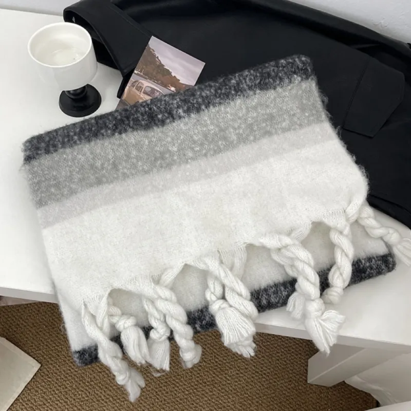 CLARKIA FLOWER Knit Scarves Women's-9