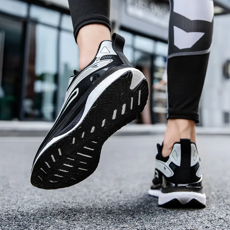 Kinglake Slip Resistant Low Top Casual Running Shoes Unisex Black-4