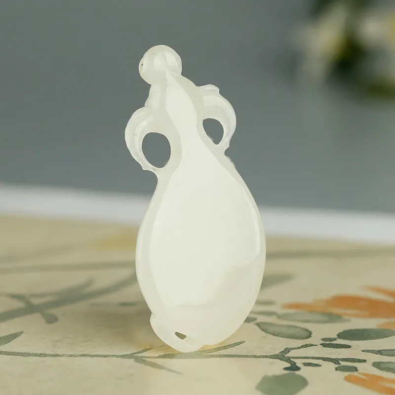 Treasure Dushan Jade Carving Piece Unisex-2