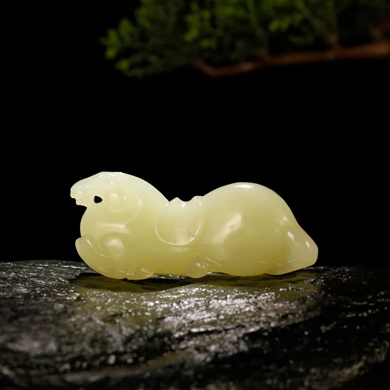 Treasure Pendants Yellow Jade Unisex-1