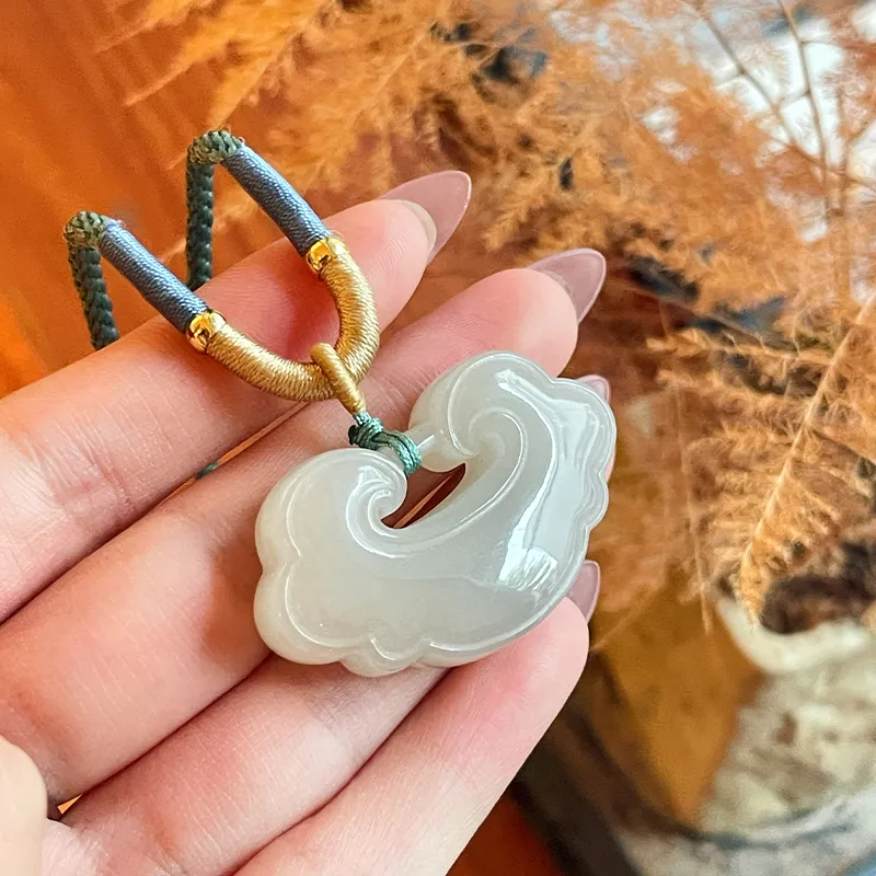 Linguanying Hetian Jade Necklaces Smoky Purple Women's-1