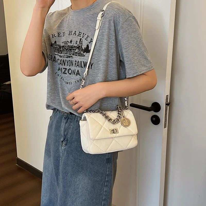 Morellybear Crossbody Bags-16