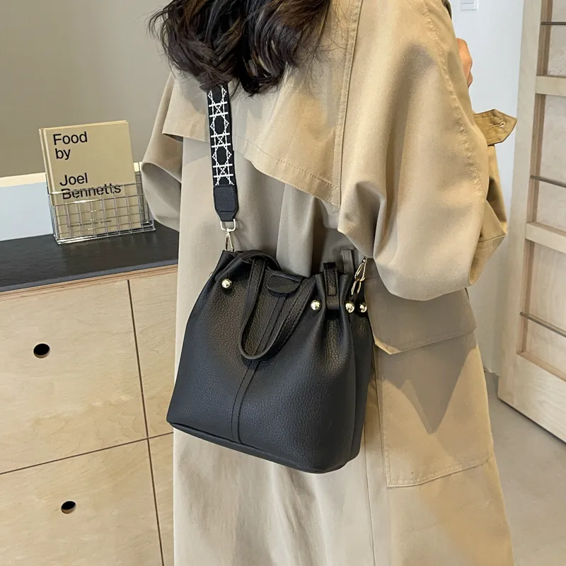 Morellybear Crossbody Bags-1