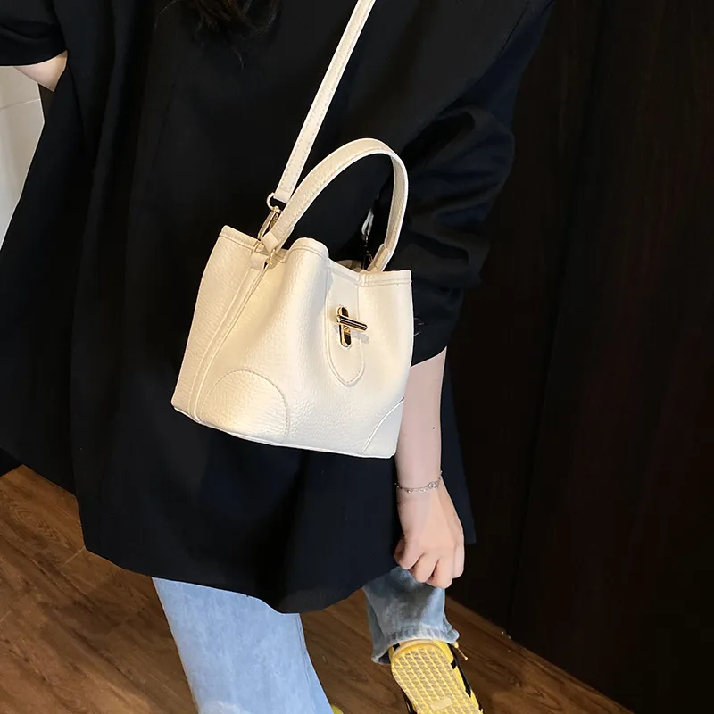 Morellybear PU Crossbody One Shoulder Handbag Women's White/Pink/Yellow/Blue/Black-6