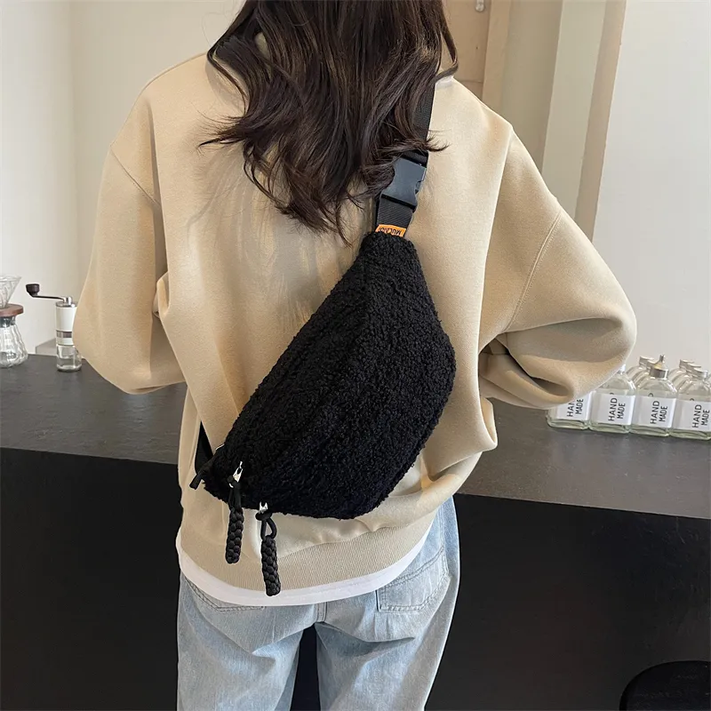 Morellybear Plush Sling Bag Women's Multicolor-4