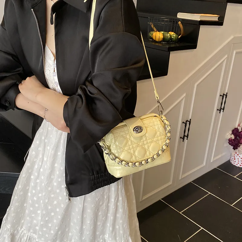 Morellybear PU One Shoulder Handbag Women's Multicolor-17