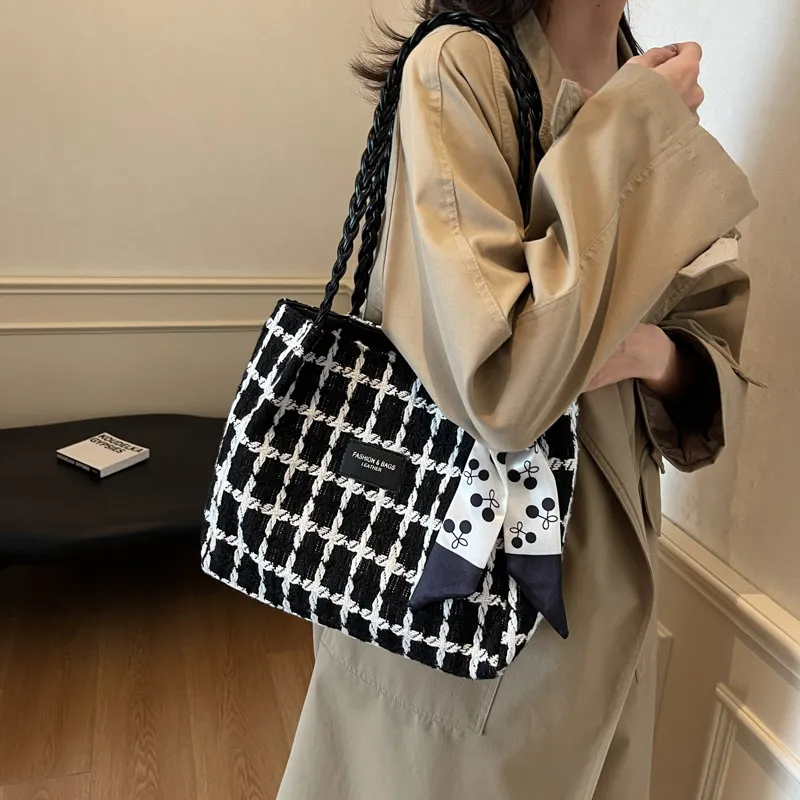 Morellybear Fabric Tote Bag, Shoulder Bag Women's Plaid Black/Ecru-1
