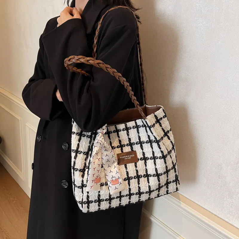 Morellybear Fabric Tote Bag, Shoulder Bag Women's Plaid Black/Ecru-9
