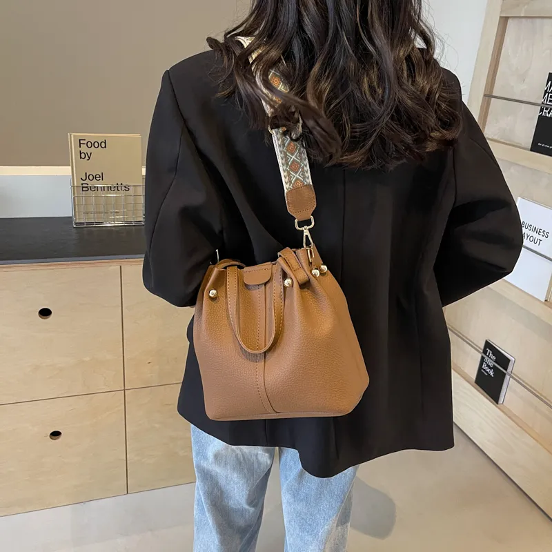 Morellybear Crossbody Bags-12