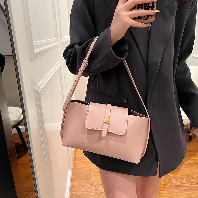 Morellybear PU Crossbody Bag Regular Women's-1