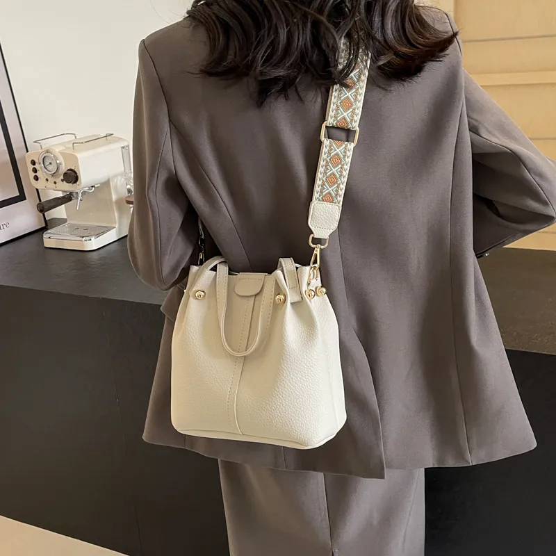 Morellybear Crossbody Bags-17
