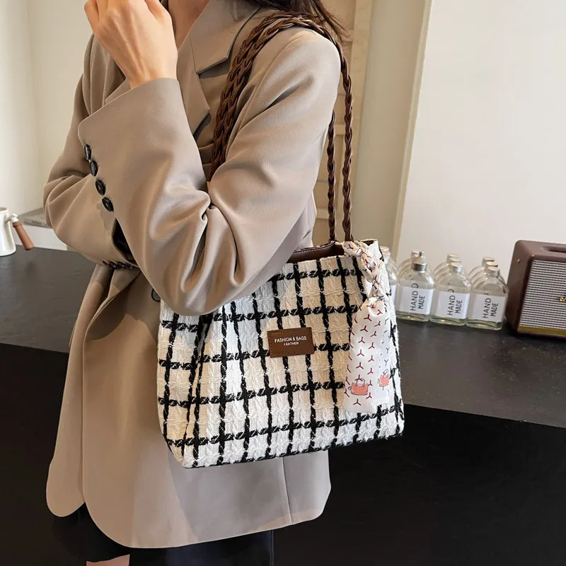 Morellybear Fabric Tote Bag, Shoulder Bag Women's Plaid Black/Ecru-10
