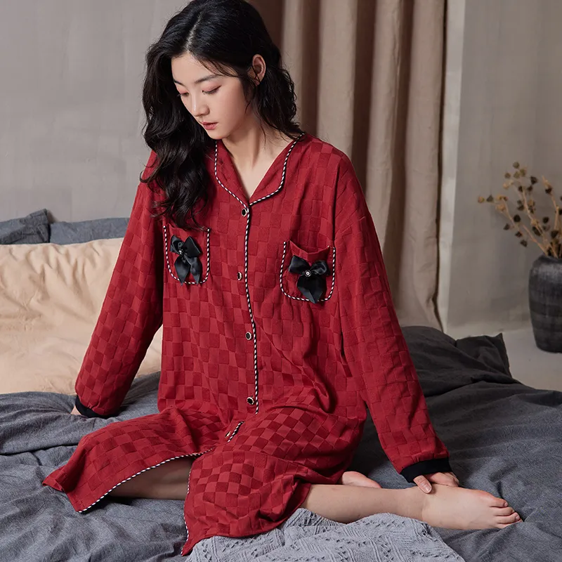 Floating Light Islands Nightgown Women's Box Red-1