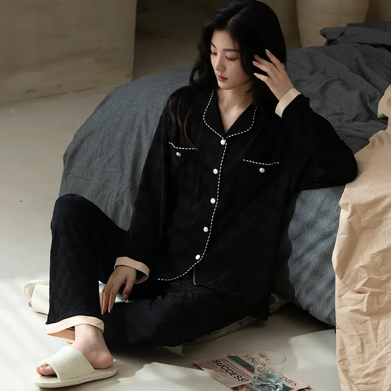 Floating Light Islands Pajama Set Women's Box Black-3