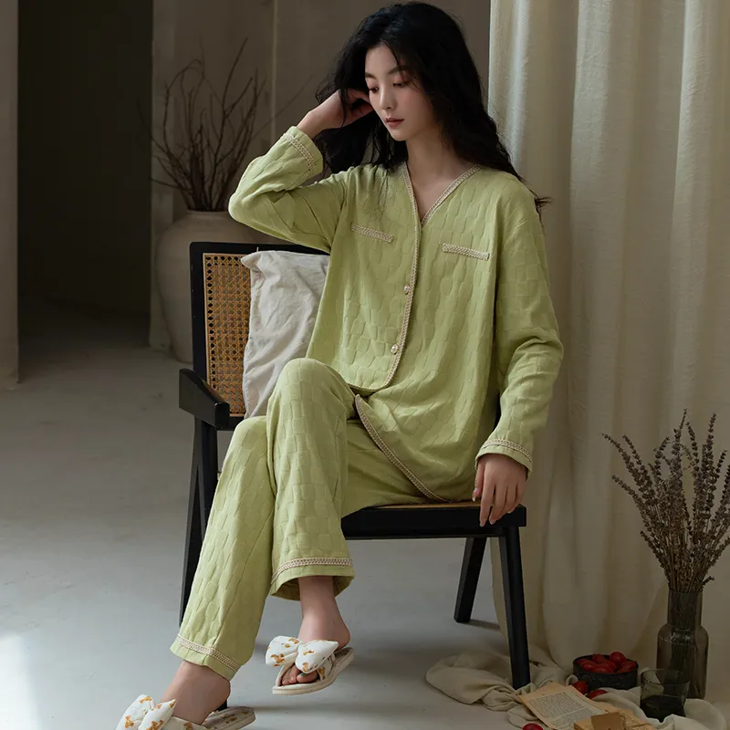 Floating Light Islands Pajama Set Women's Box Green-3