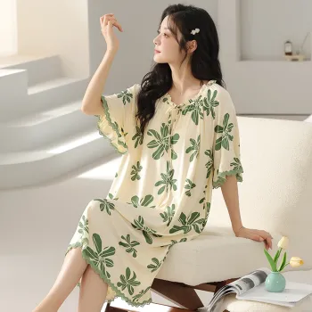 Floating Light Islands Nightgown Women's Gift Box Set Light Green