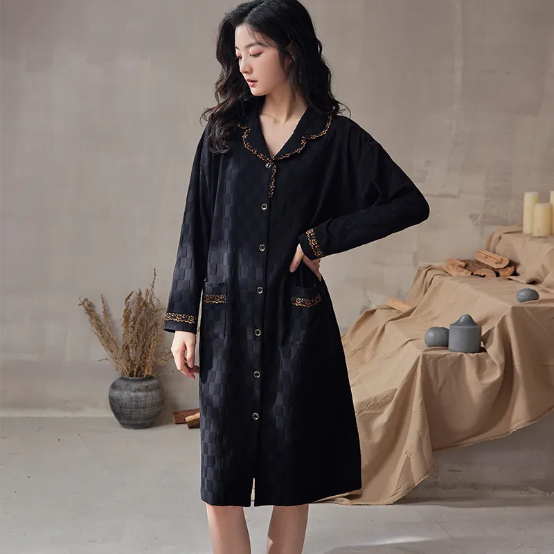 Floating Light Islands Nightgown Women's Box Black-7