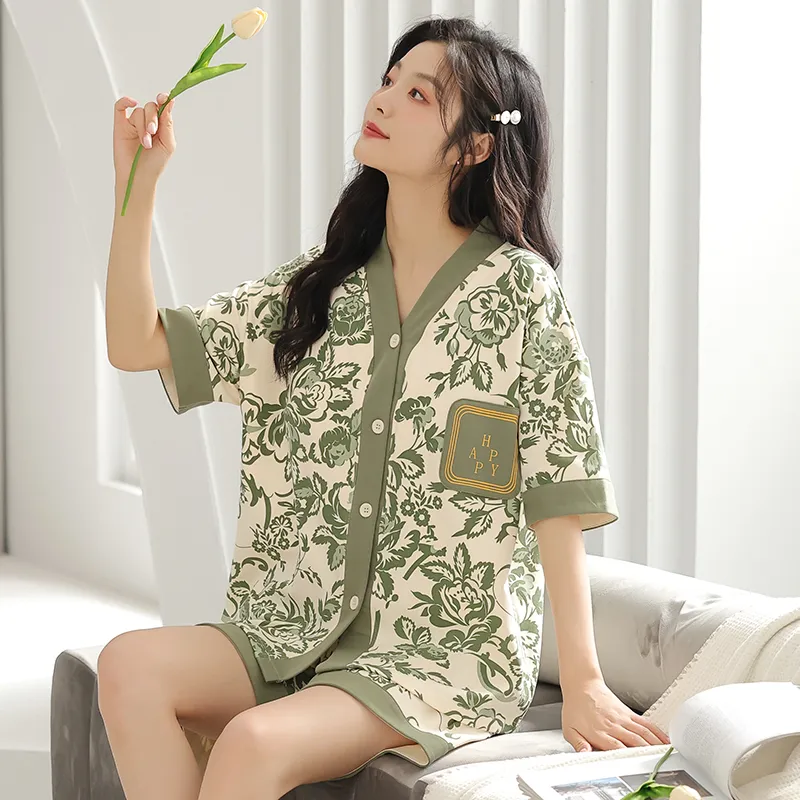 Floating Light Islands Pajama Set Women's Box Green-2