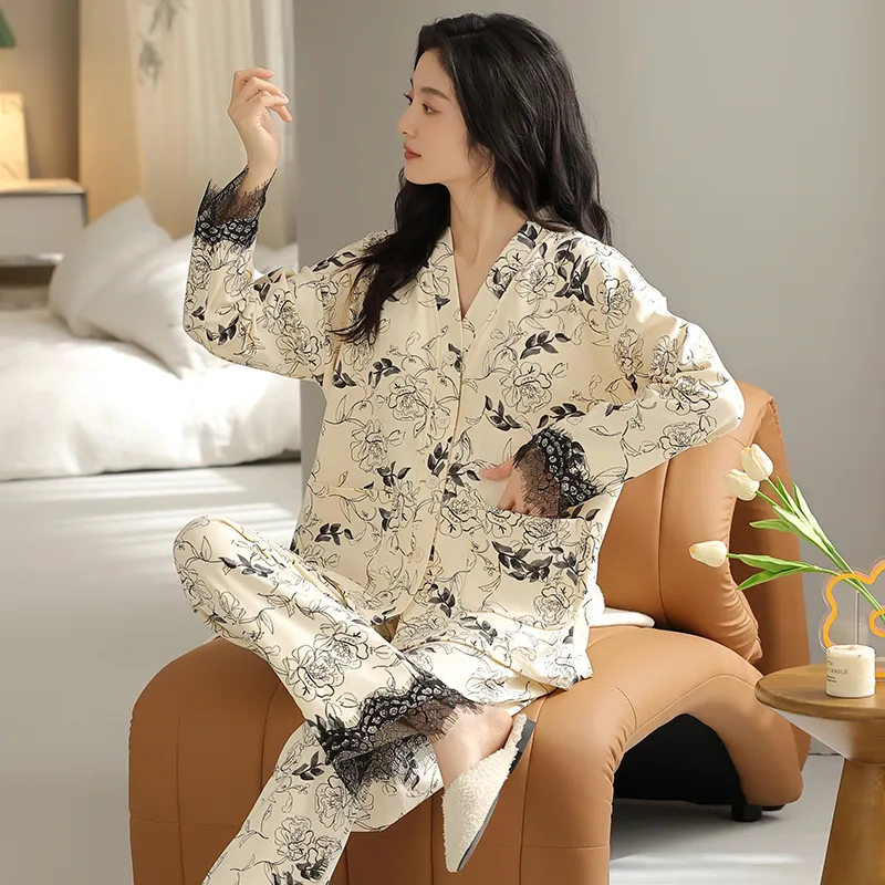 Floating Light Islands Pajama Set Women's Box Apricot-5