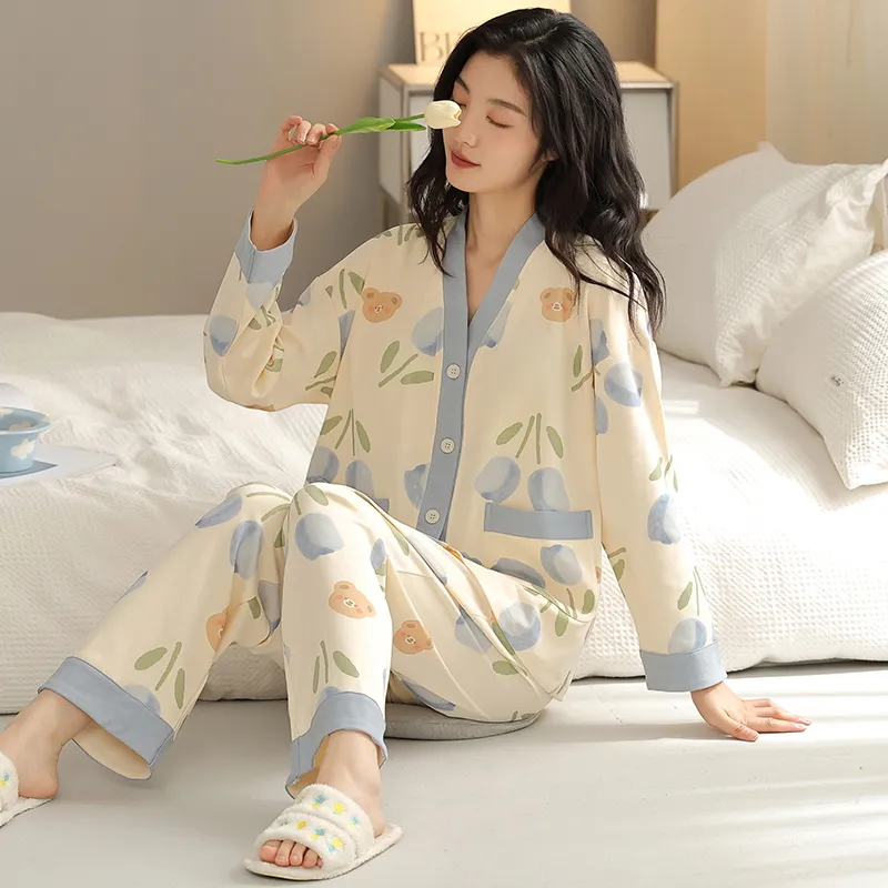 Floating Light Islands Pajama Set Women's Box Ecru-1