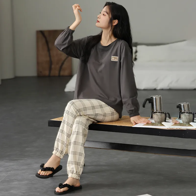 Floating Light Islands Pajama Set Women's Box Black-1