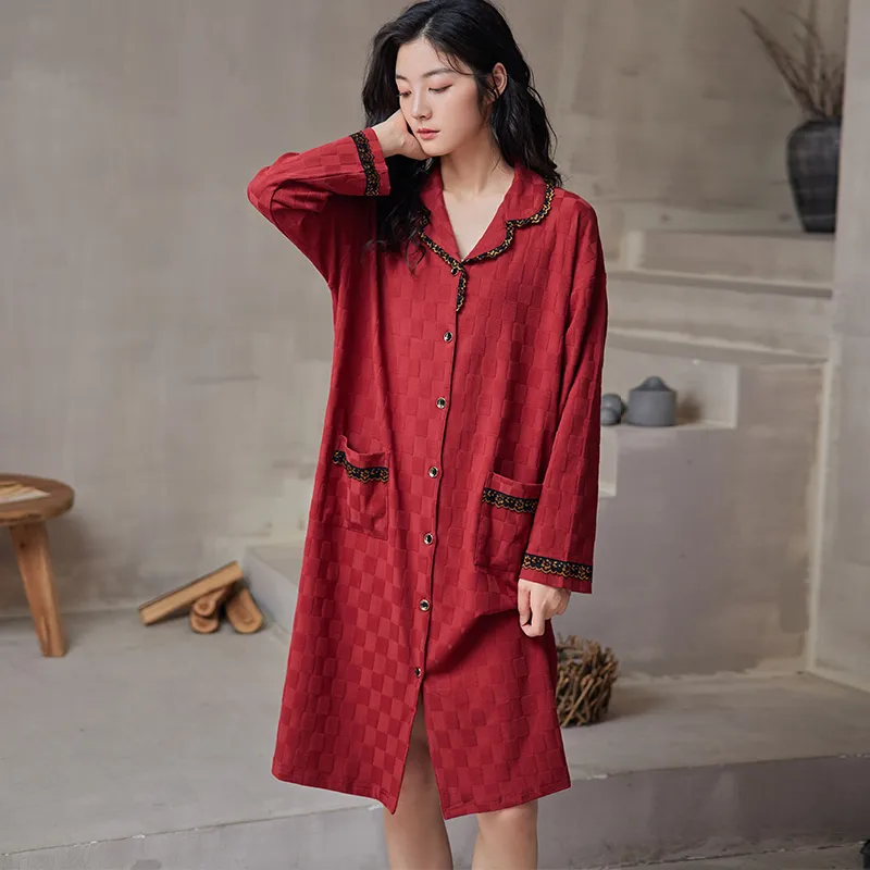 Floating Light Islands Nightgown Women's Box Red-6