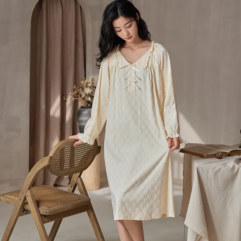 Floating Light Islands Nightgown Women's Box Apricot-6