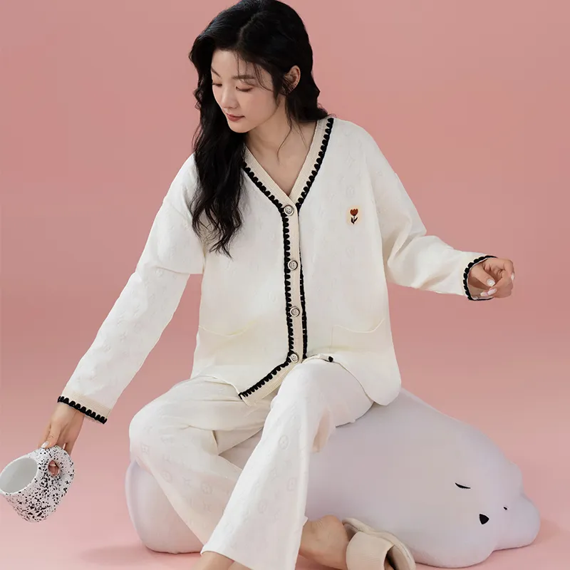 Floating Light Islands Pajama Set Women's Gift Box Set White-4