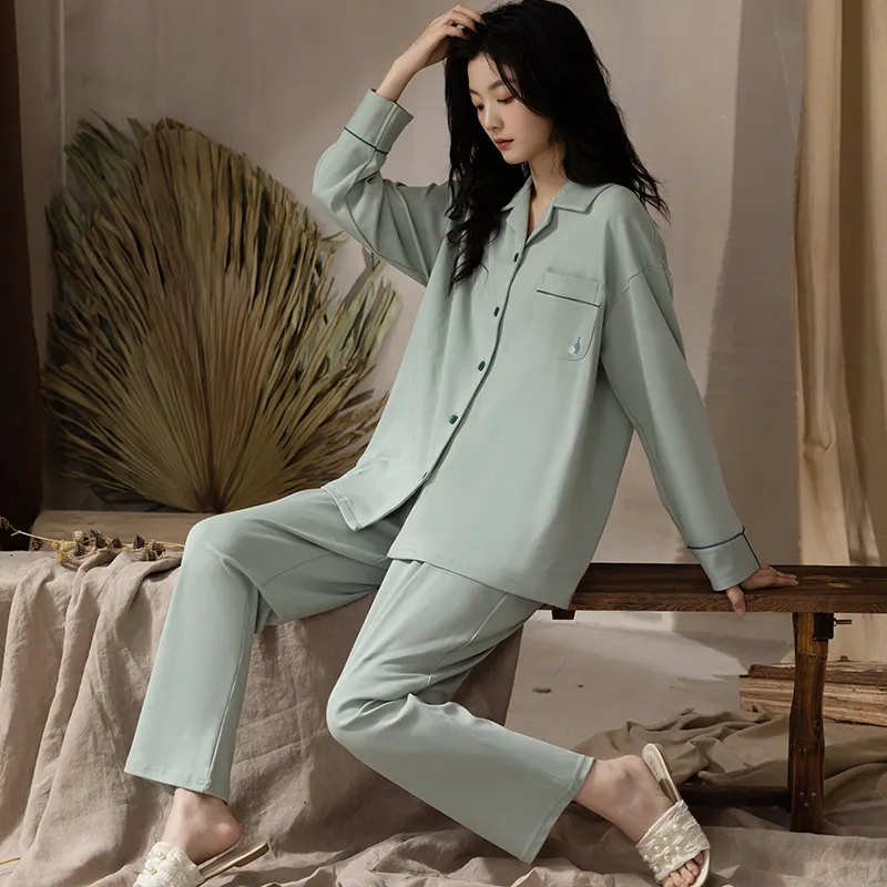 Floating Light Islands Pajama Set Women's Box Gray-6