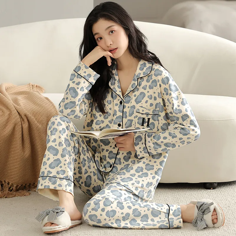 Floating Light Islands Pajama Set Women's Box Image Color-3