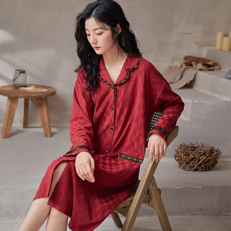 Floating Light Islands Nightgown Women's Box Red-1