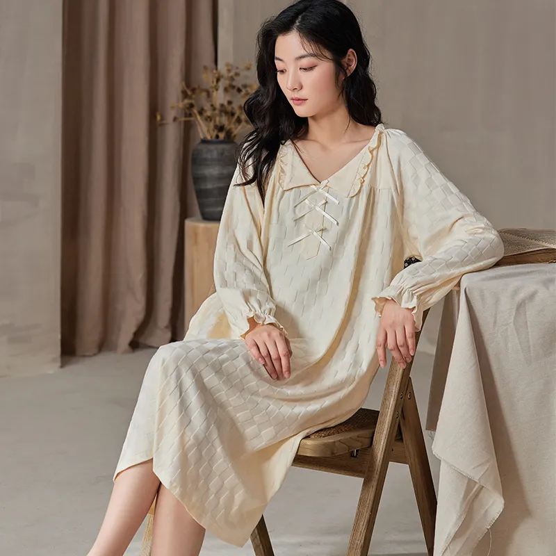 Floating Light Islands Nightgown Women's Box Apricot-3