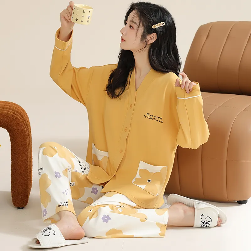 Floating Light Islands Pajama Set Women's Box Orange-3