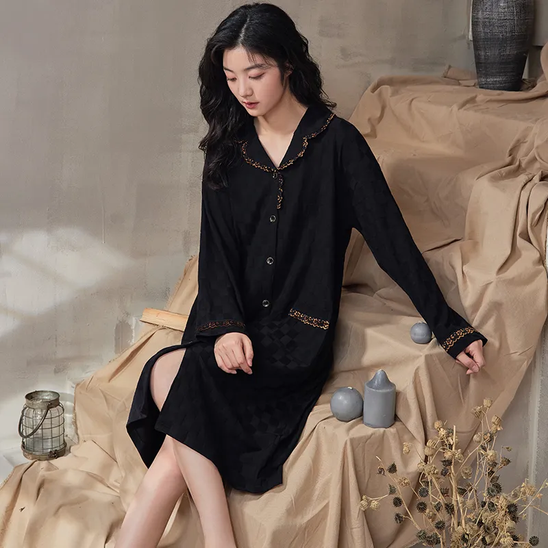 Floating Light Islands Nightgown Women's Box Black-6