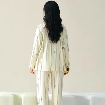 Floating Light Islands Pajama Set Women's Box Beige