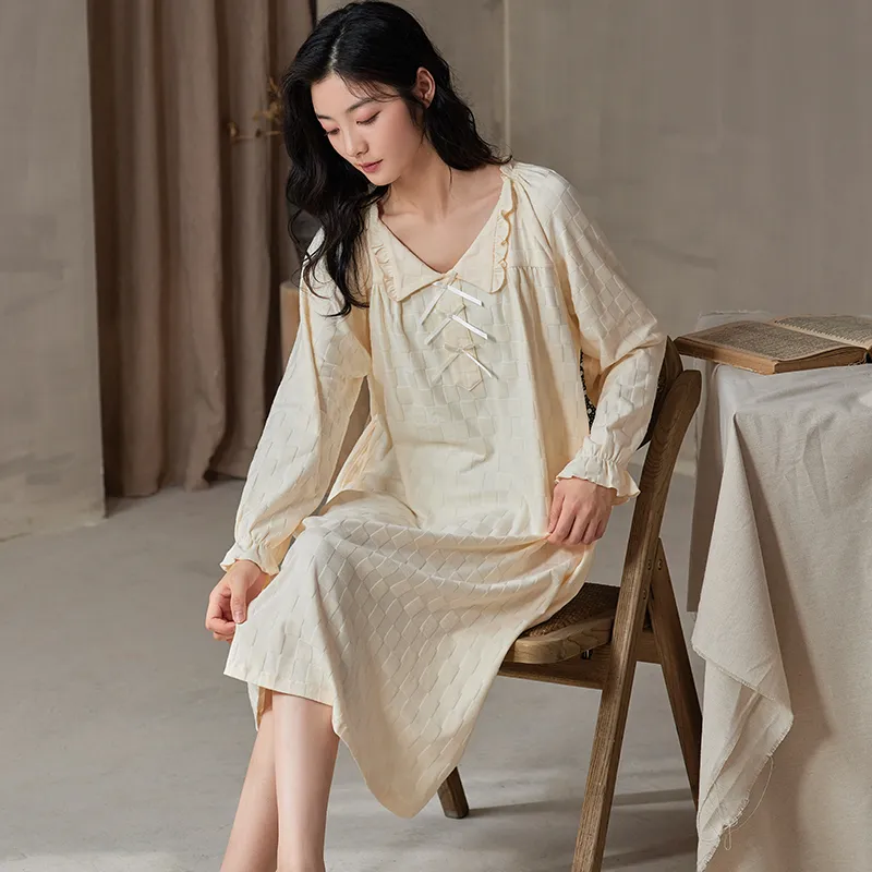 Floating Light Islands Nightgown Women's Box Apricot-1