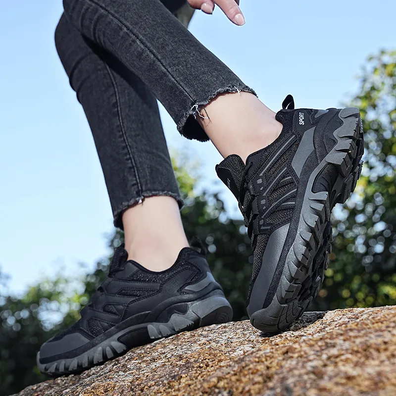 GESENLANG Cushioned Water Resistant Slip Resistant Low Top Outdoor Shoes Women's Black-8