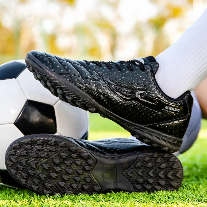 GESENLANG Slip-Resistant Lightweight Reflective With High Visibility Soccer Shoes Unisex-28