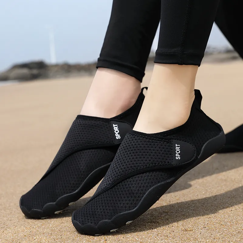 GESENLANG Anti Slip Wear Resistant Low Top Outdoor Shoes Unisex-2