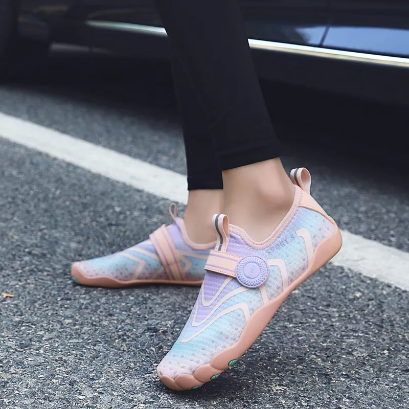 GESENLANG Slip Resistant Breathable Abrasion Resistant Low Top Casual Shoes Women's-2