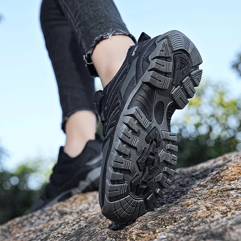 GESENLANG Cushioned Water Resistant Slip Resistant Low Top Outdoor Shoes Women's Black-7