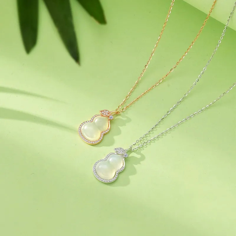 Artisan Lock Heart Jade Natural Chalcedony Jade Necklaces Women's-2
