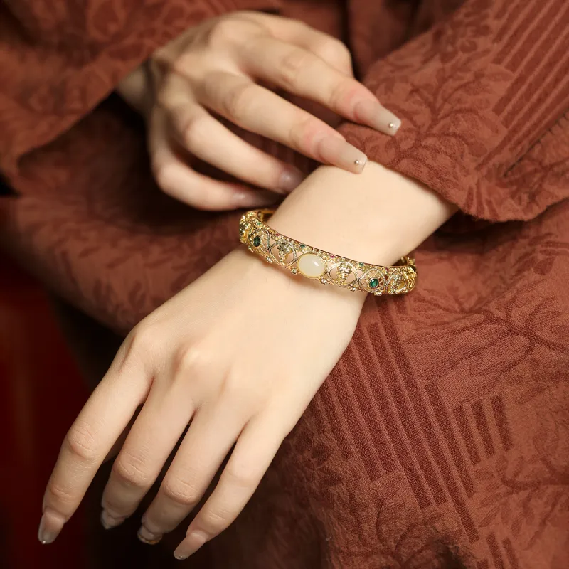 Artisan Lock Heart Jade Hetian Jade Bangles Women's Pale Greenish White Jade-1
