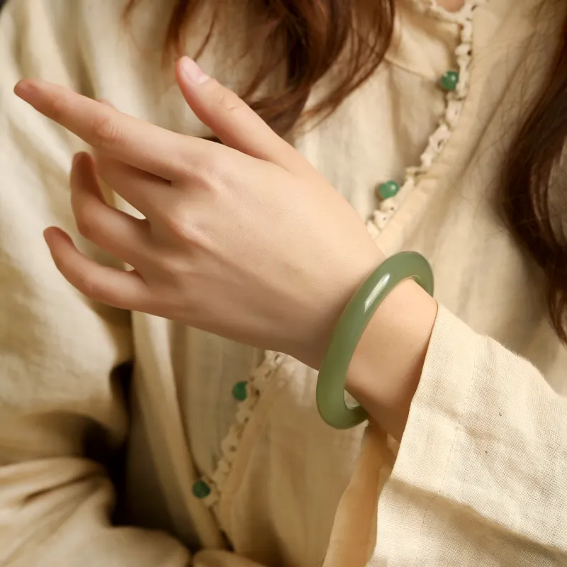 Artisan Lock Heart Jade Bangles Green Jade Women's-1
