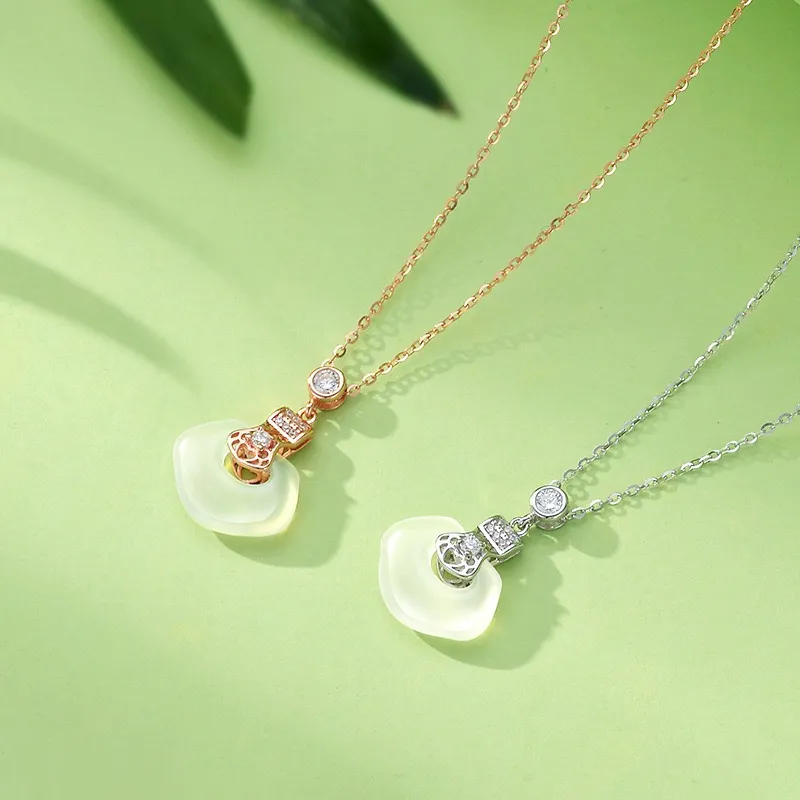 Artisan Lock Heart Jade Natural Chalcedony Necklaces Unisex-2
